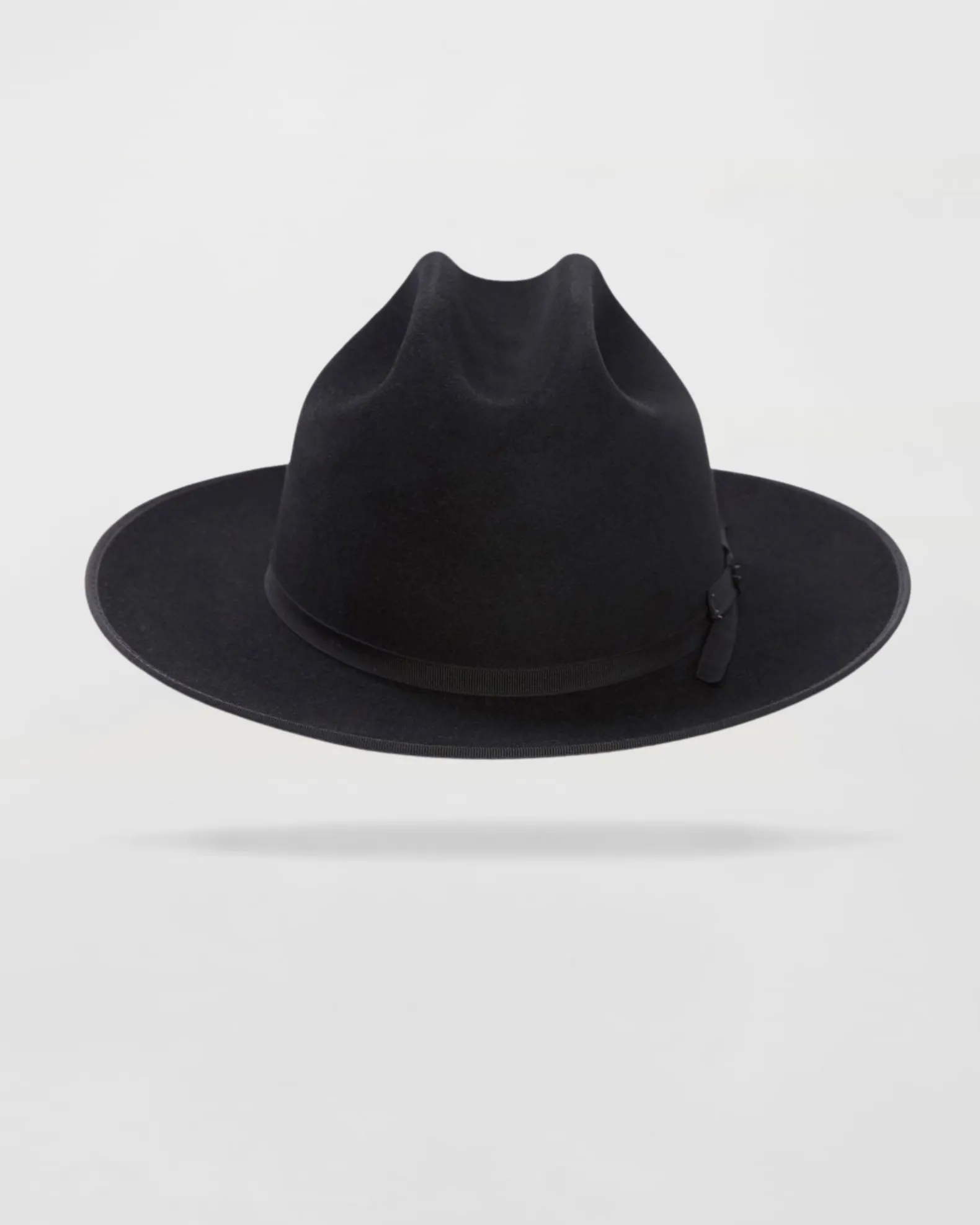 Classic Charm Felt Outdoor Hat in Black