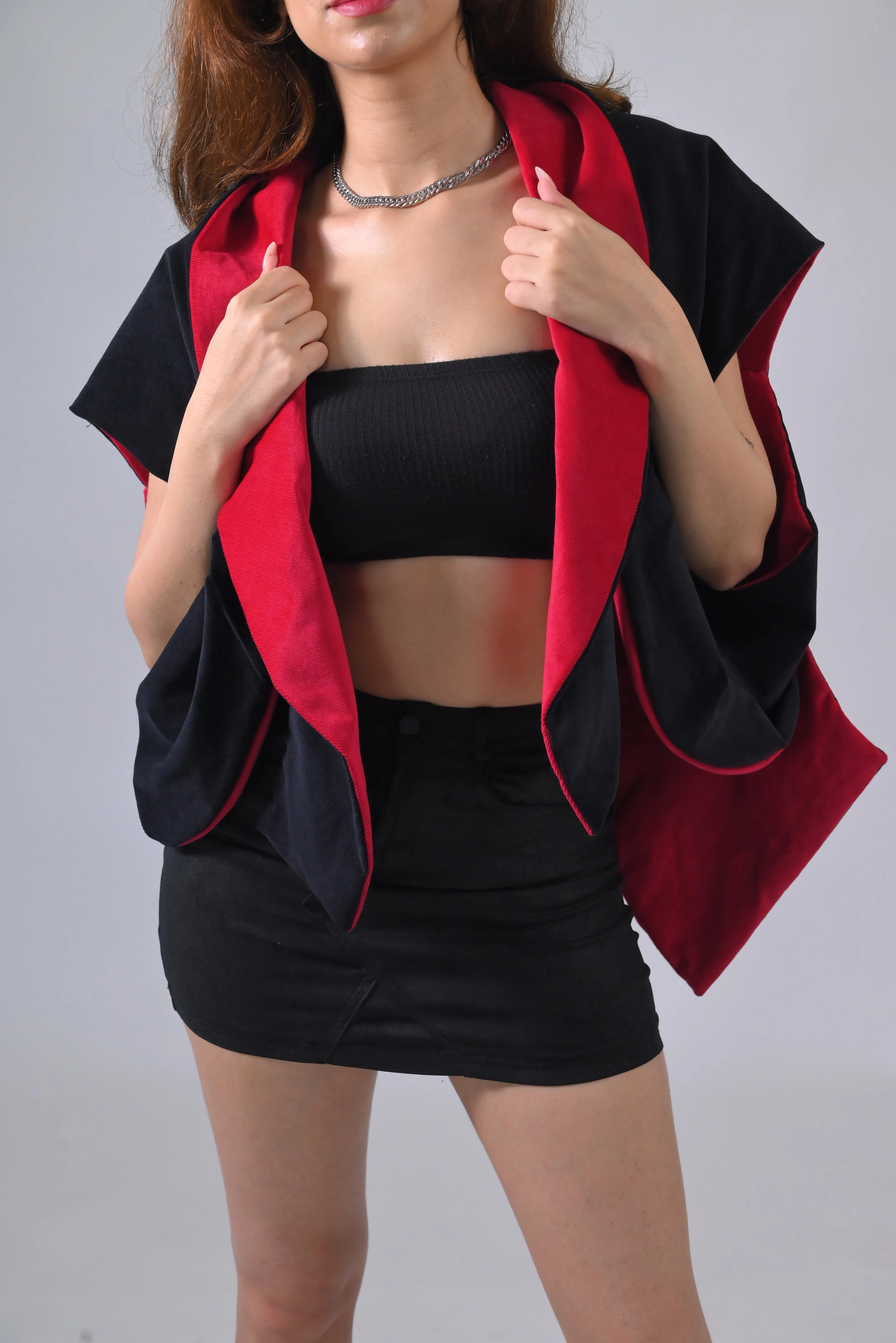 Infinity Circle Jacket - Circular Pattern 'Black-Red'