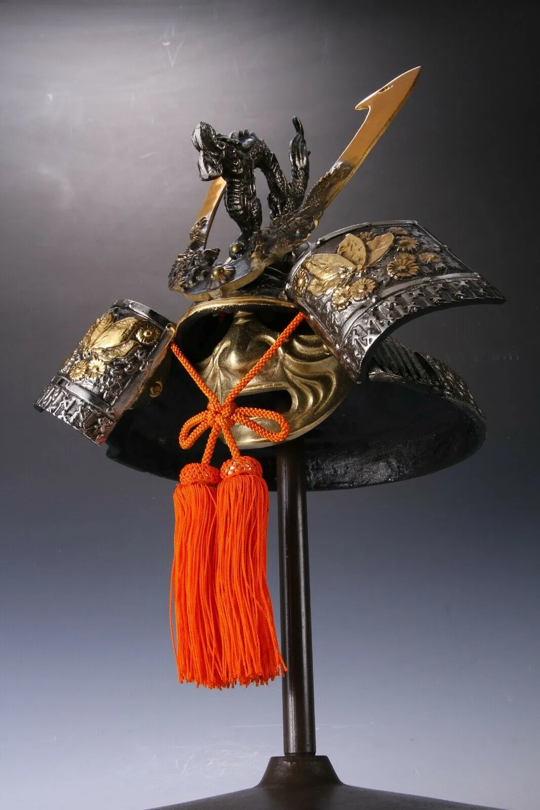 Japanese Stunning Samurai Helmet -Butterfly and Dragon Kabuto- Tsushima