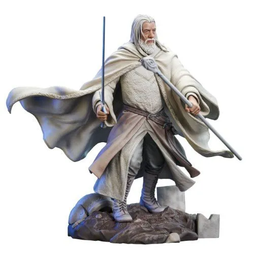 Lord of the Rings Gallery Gandalf the White 9-Inch PVC Diorama