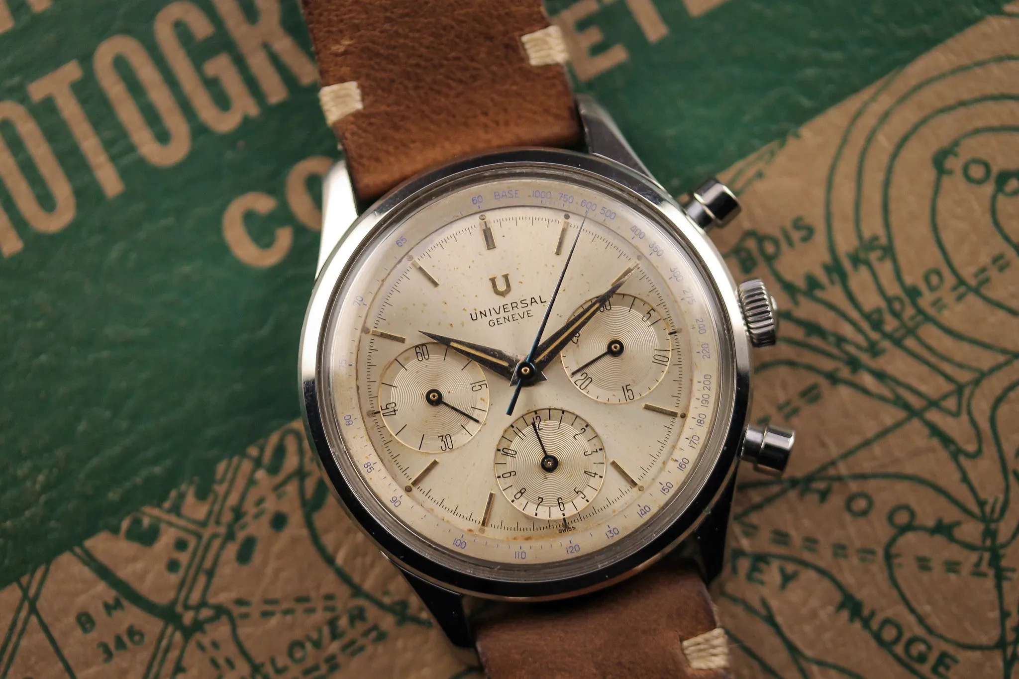 Universal Geneve Steel Chronograph - 38mm Jumbo Case